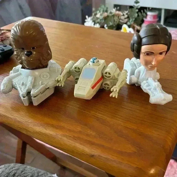 McDonalds toy bundle - Picture 1 of 9